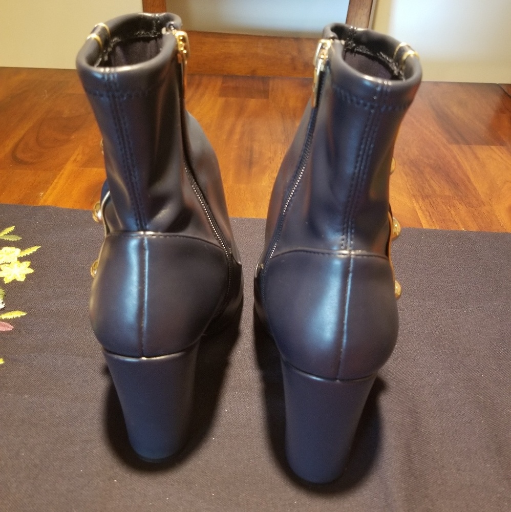 Booties - Picture 3 of 4